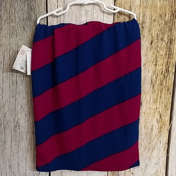 XS Lularoe Cassie - Picture 1 of 1